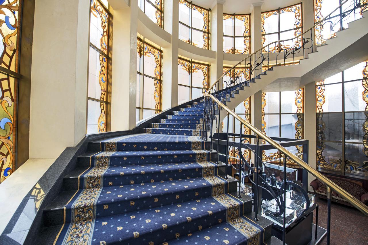 Готель Дніпро Kyiv Exterior foto